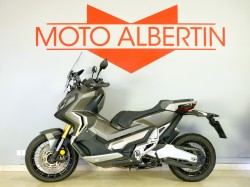 HONDA XADV